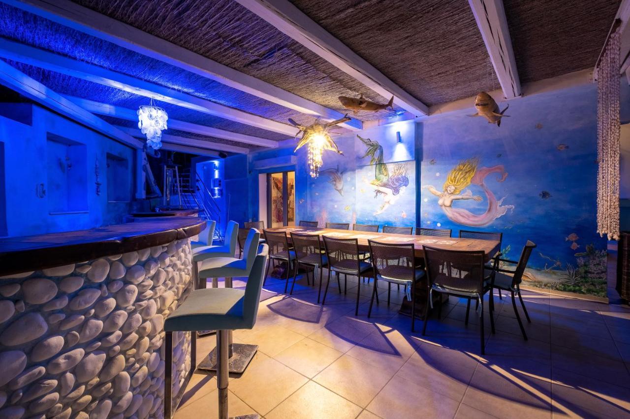 Icarus Luxury Beachfront Villa Gialiskari  Exteriér fotografie