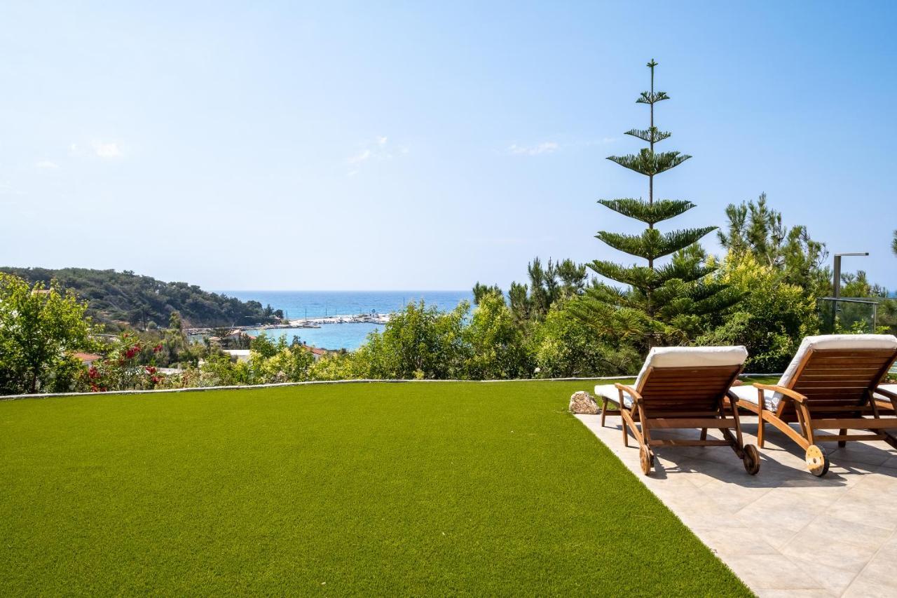 Icarus Luxury Beachfront Villa Gialiskari  Exteriér fotografie