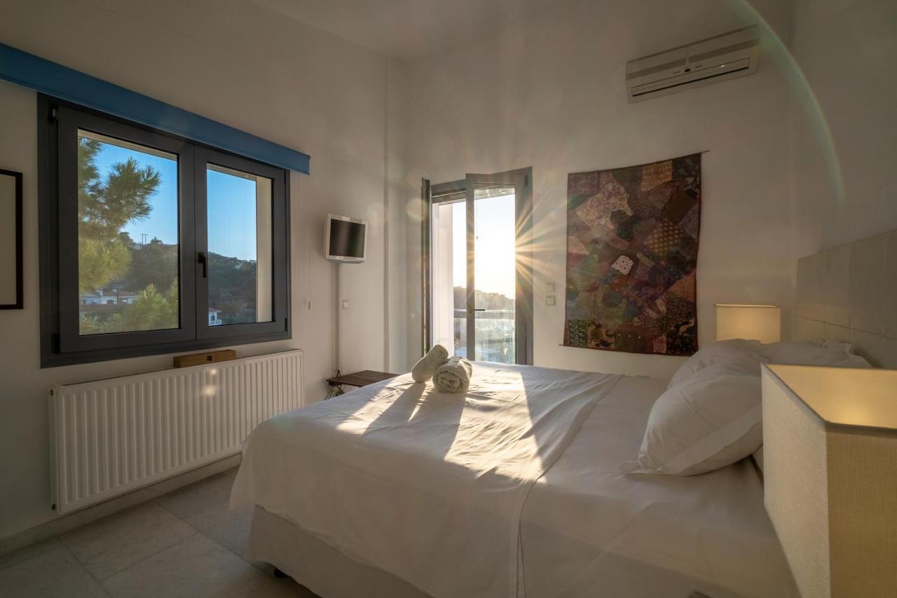 Icarus Luxury Beachfront Villa Gialiskari  Exteriér fotografie