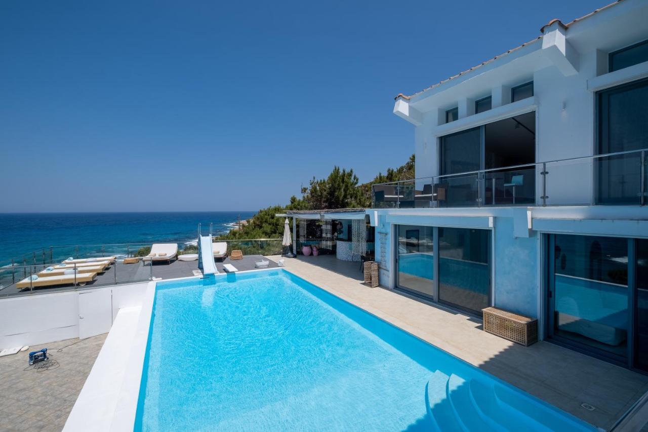 Icarus Luxury Beachfront Villa Gialiskari  Exteriér fotografie