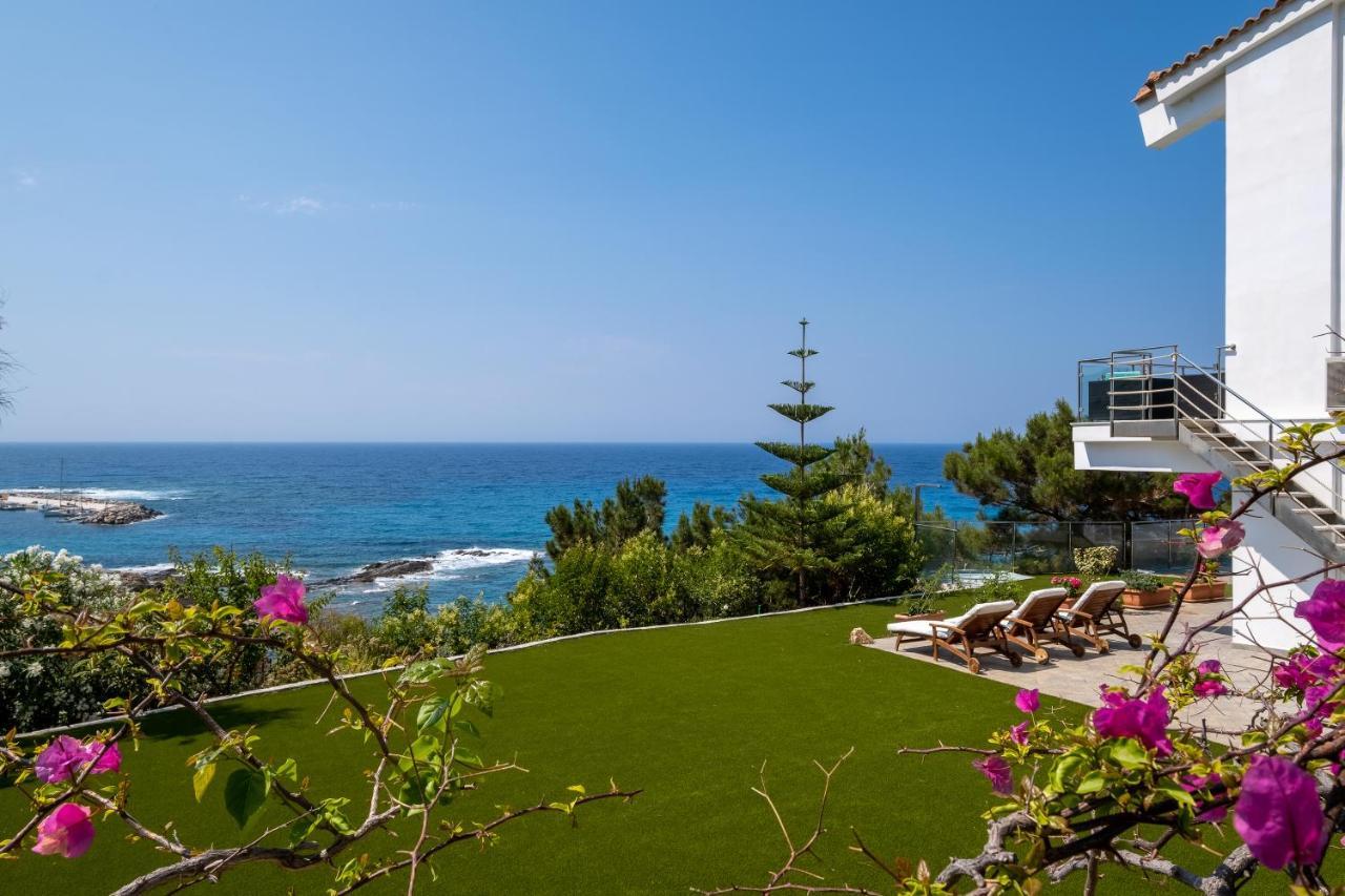 Icarus Luxury Beachfront Villa Gialiskari  Exteriér fotografie