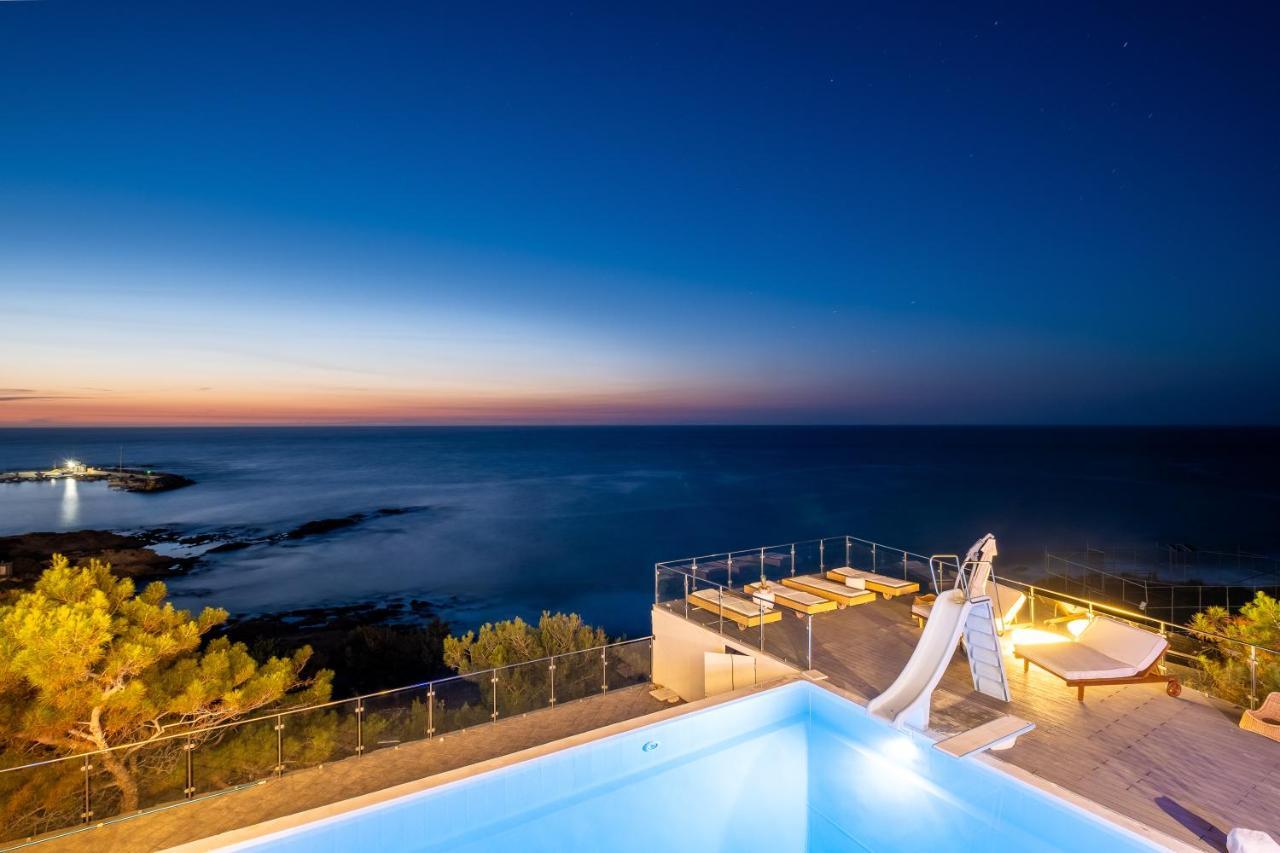 Icarus Luxury Beachfront Villa Gialiskari  Exteriér fotografie